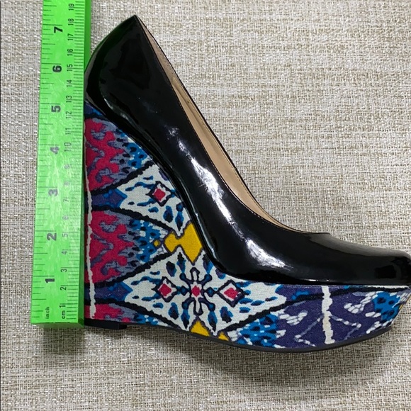 Steve Madden round toe black w/multicolor platform - Picture 4 of 11
